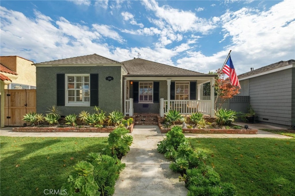 Photo of Listing #SB25186807