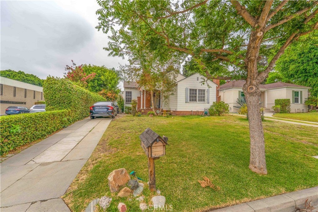 Photo of Listing #DW25187233