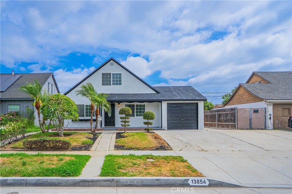 Photo of Listing #PW25187352