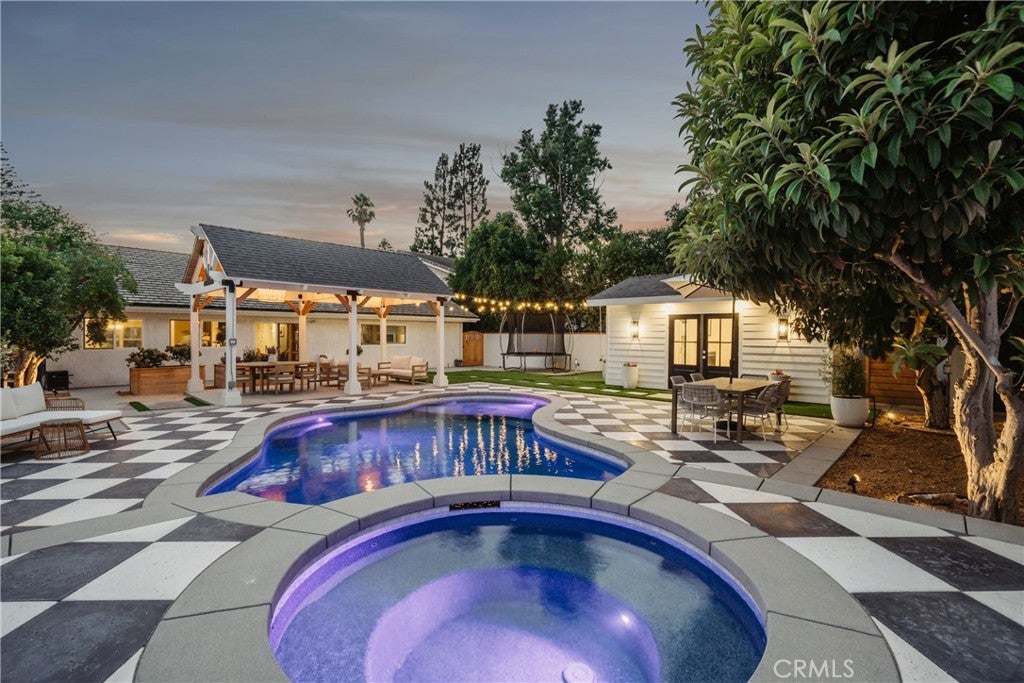 Photo of Listing #OC25186163