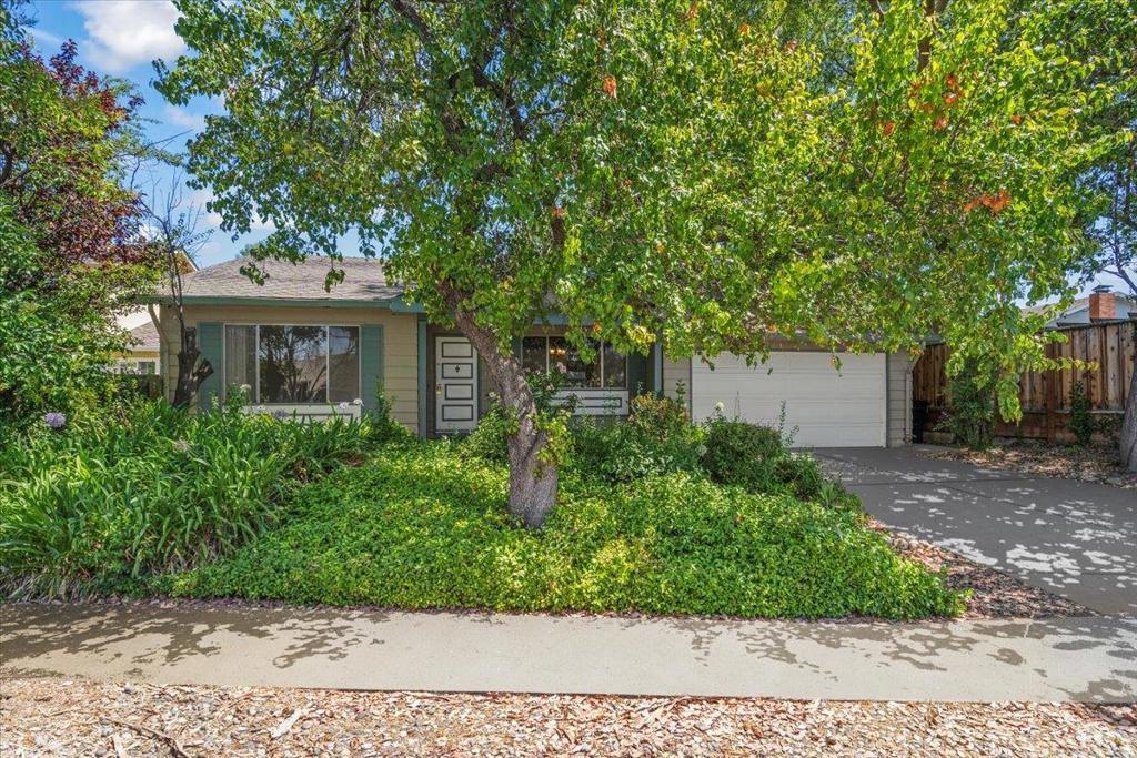 Photo of Listing #ML82018595