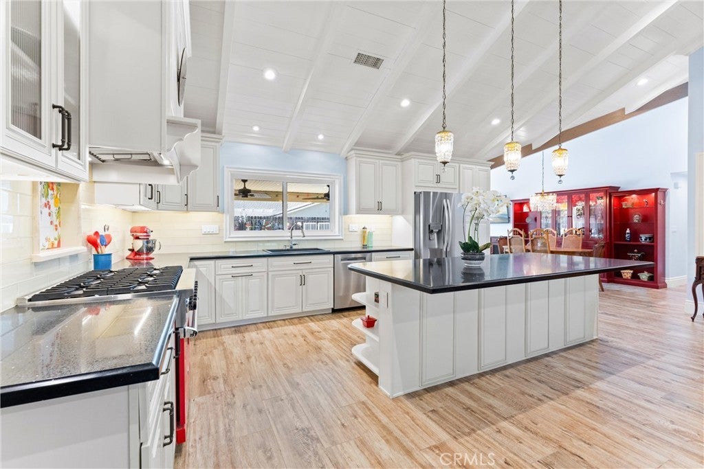 Photo of Listing #PW25187001