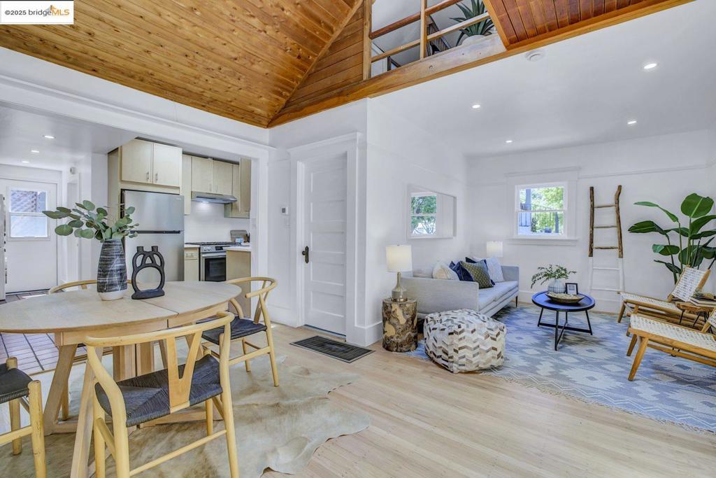 Photo of Listing #41108764