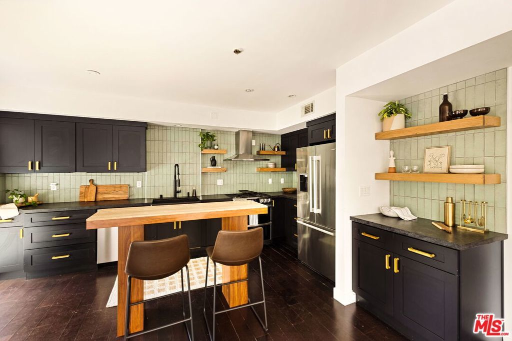 Photo of Listing #25580987