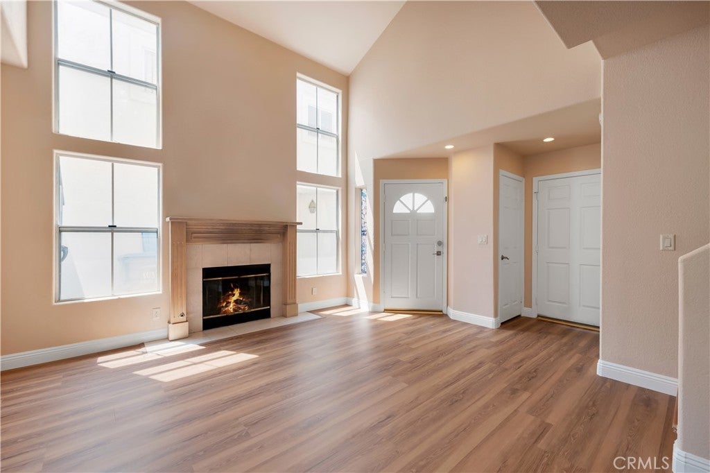 Photo of Listing #SR25188192