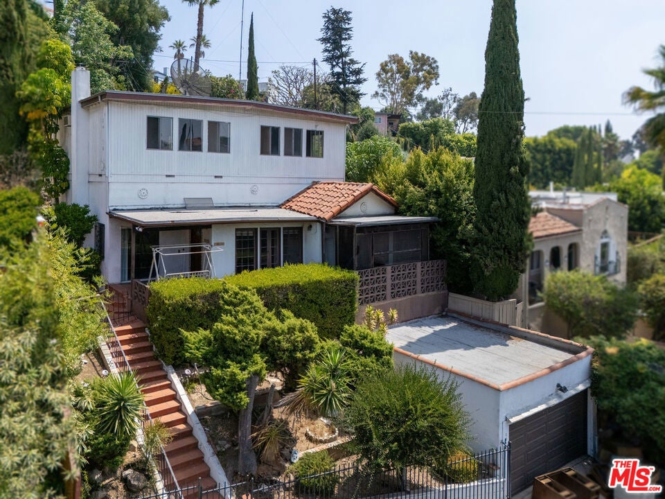 Photo of Listing #25580197