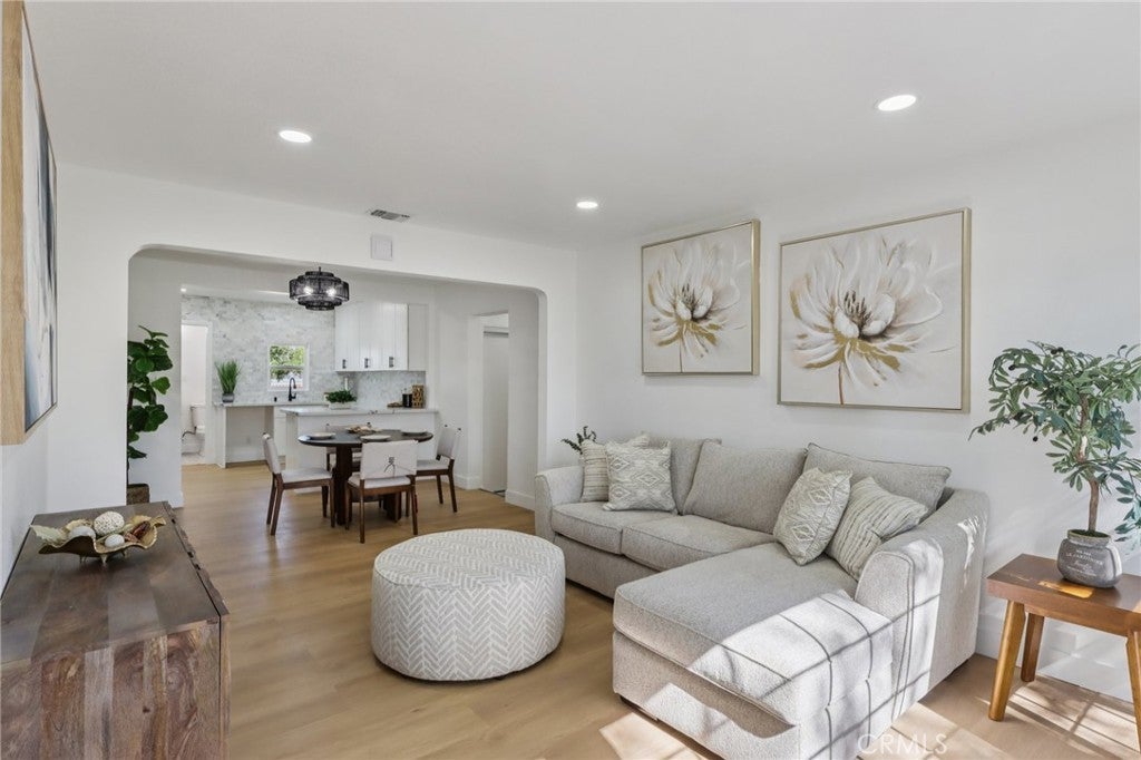 Photo of Listing #TR25180913