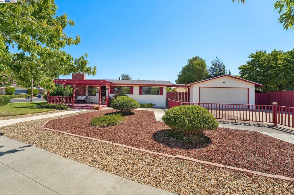 Photo of Listing #41108797