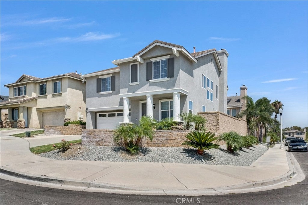 Photo of Listing #IV25188309