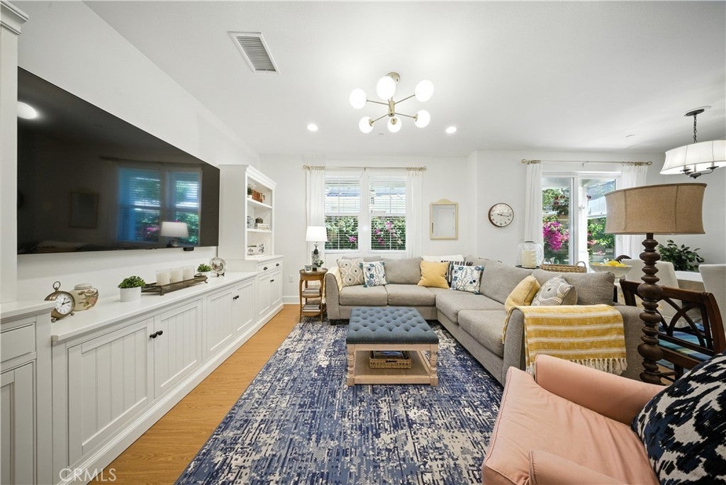 Photo of Listing #SW25186033