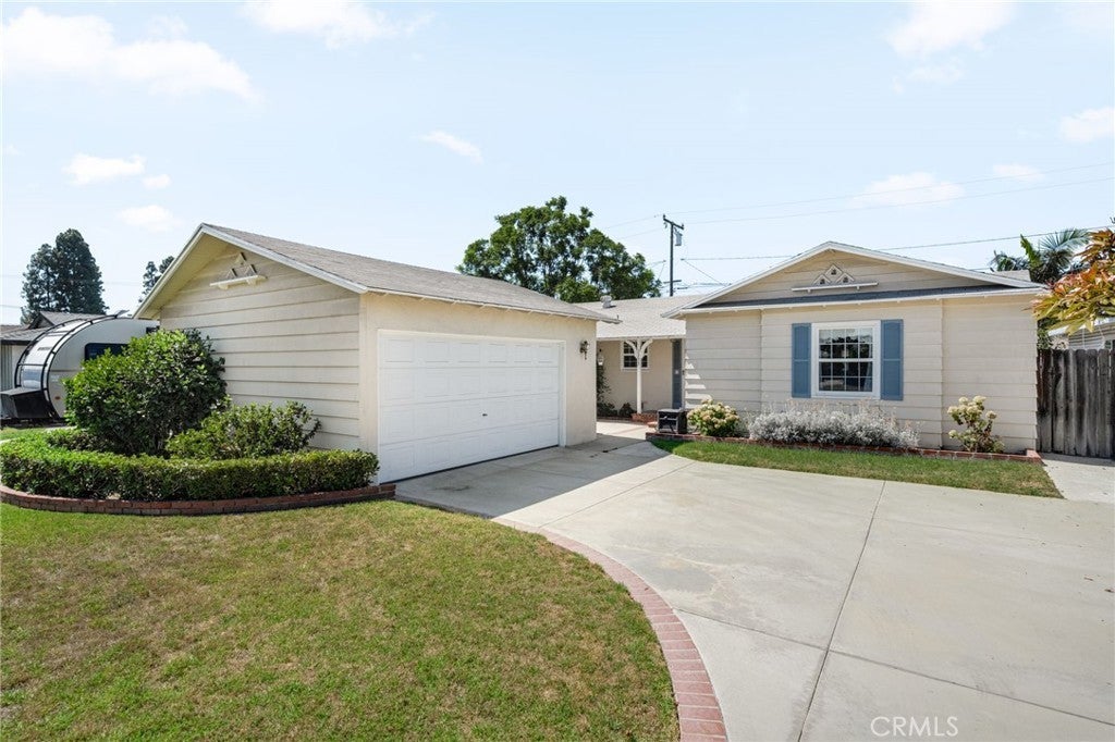 Photo of Listing #PW25188328