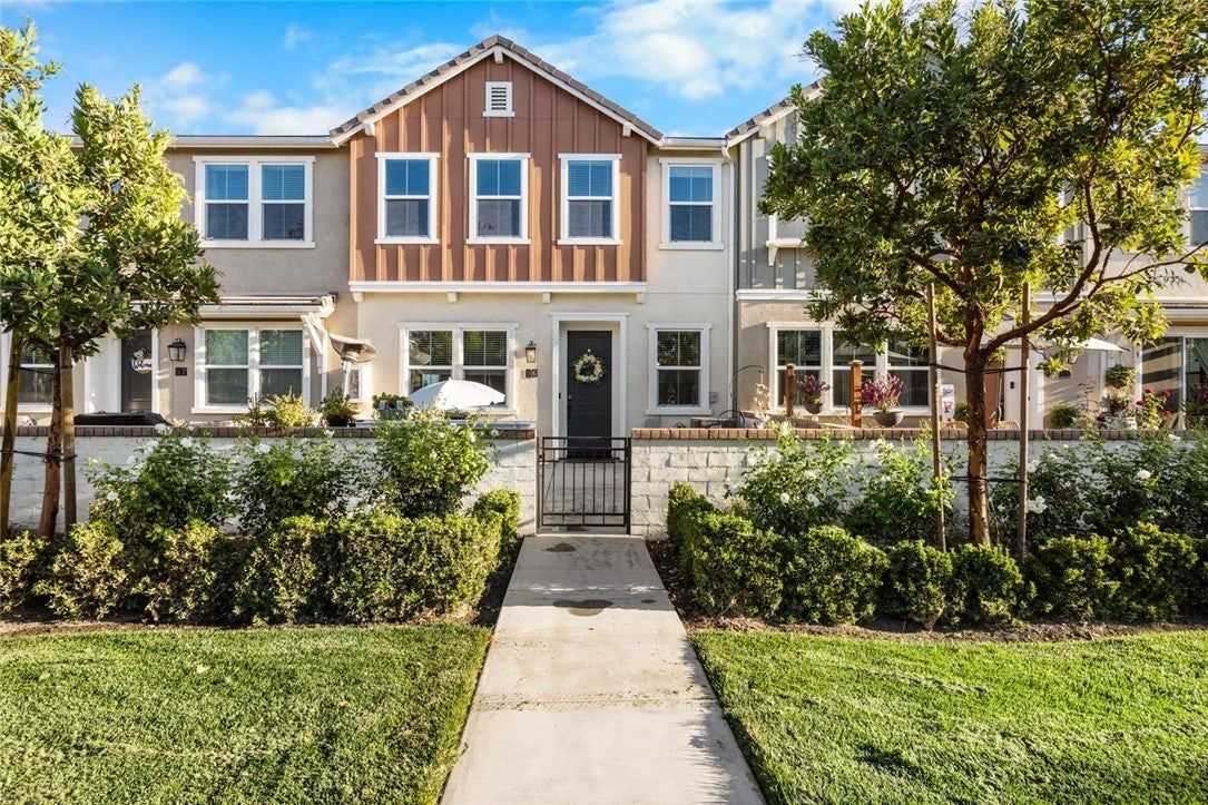 Photo of Listing #PW25188353