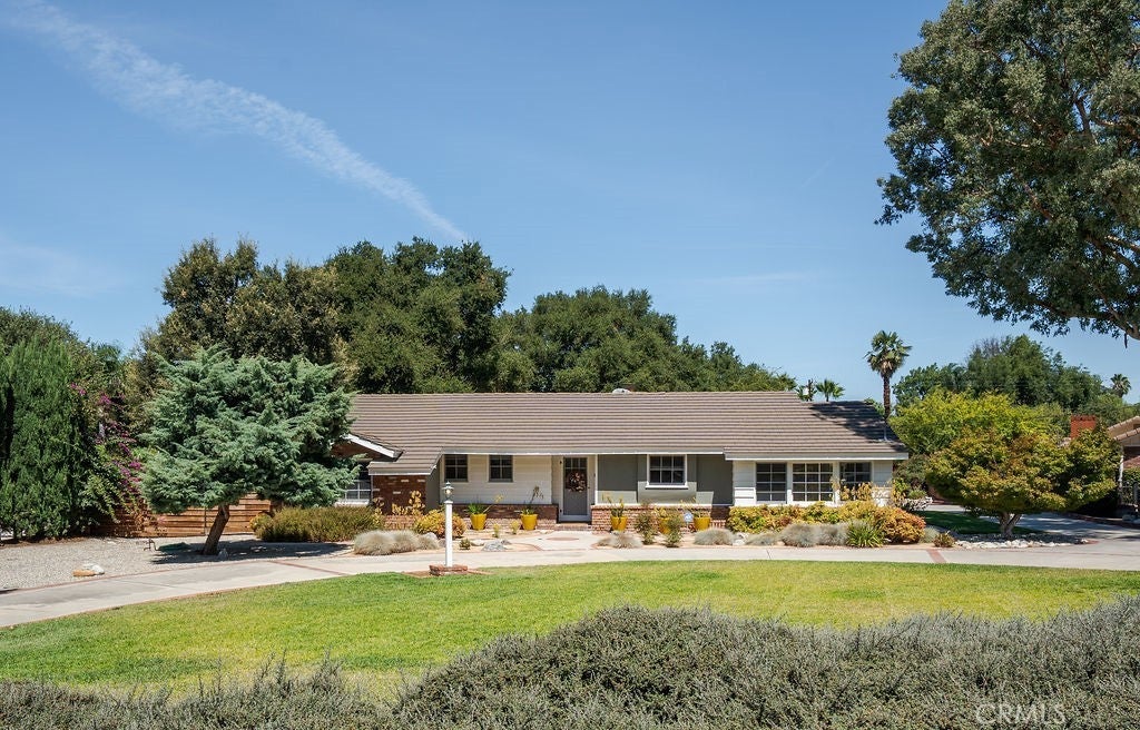 Photo of Listing #CV25186473