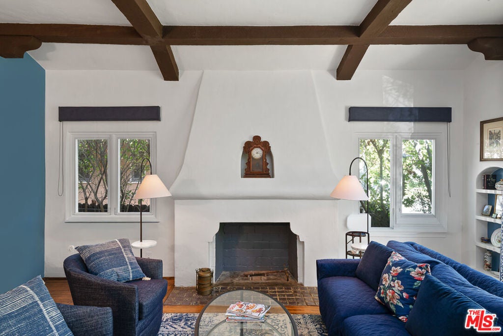 Photo of Listing #25581229