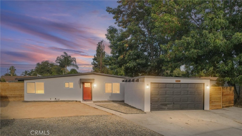 Photo of Listing #IV25186624