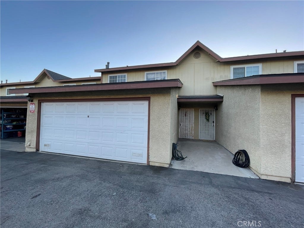 Photo of Listing #DW25188655