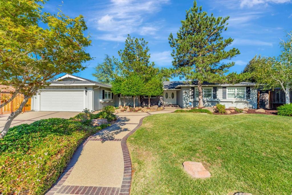 Photo of Listing #ML82018763