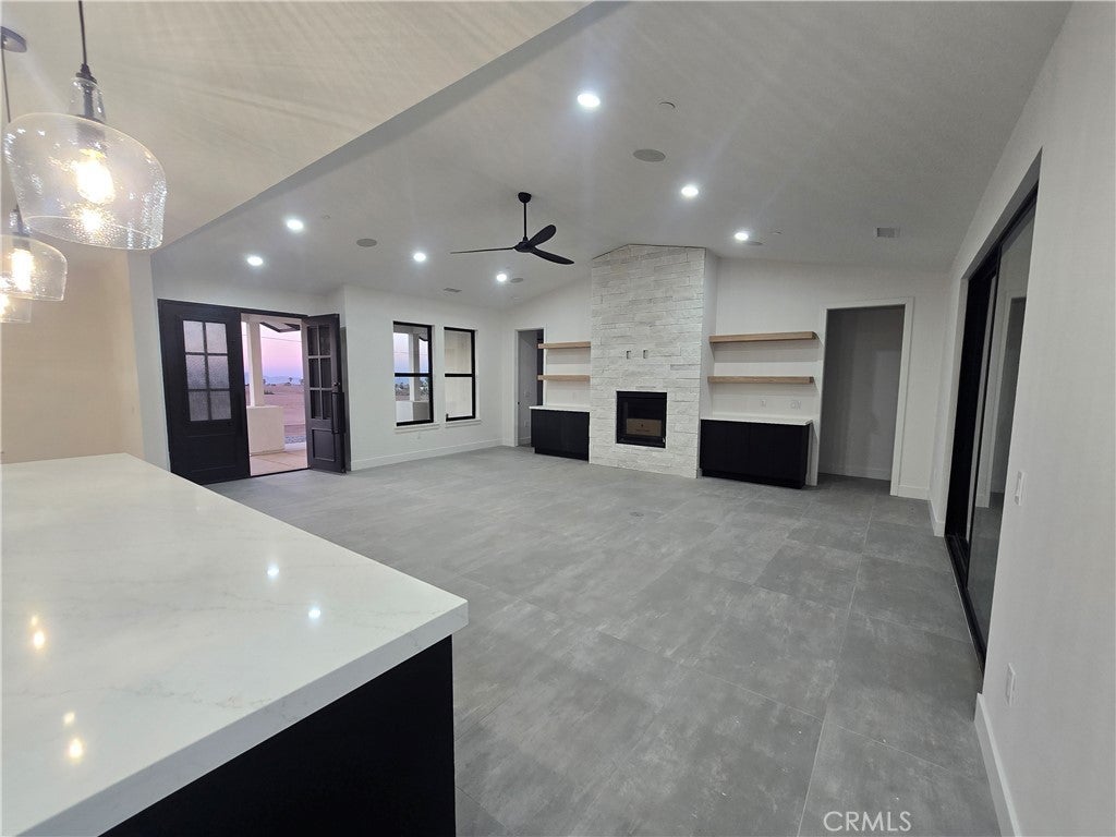 Photo of Listing #IV25185611