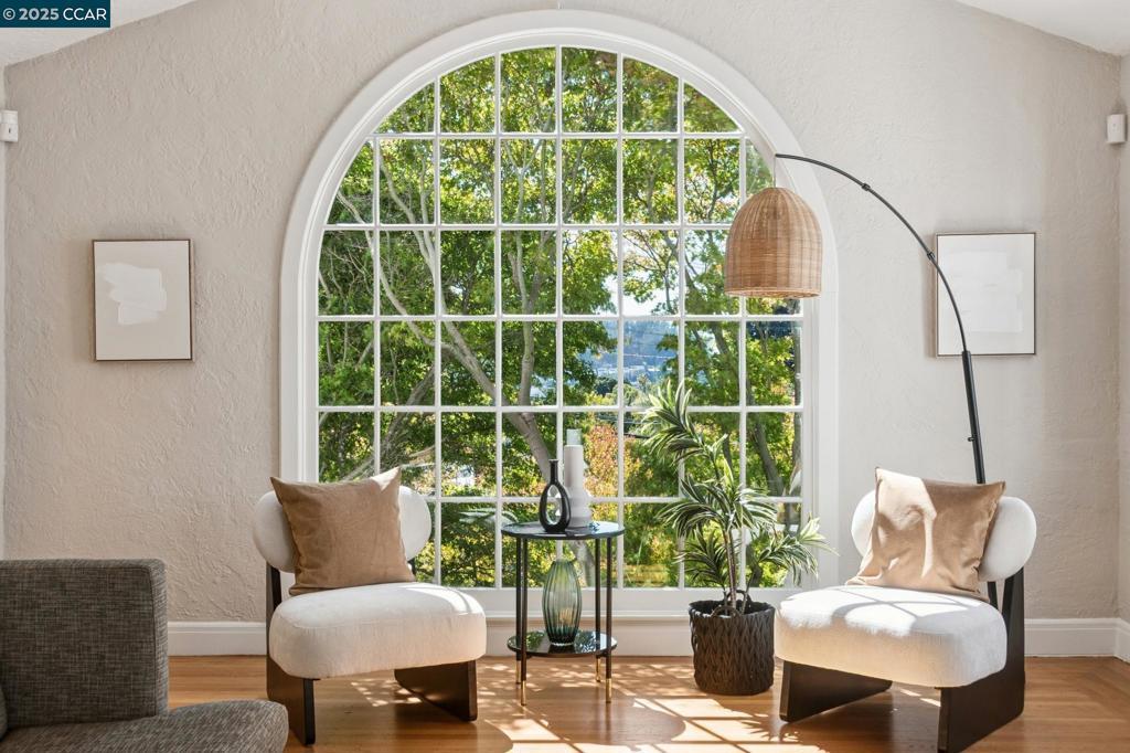 Photo of Listing #41108891