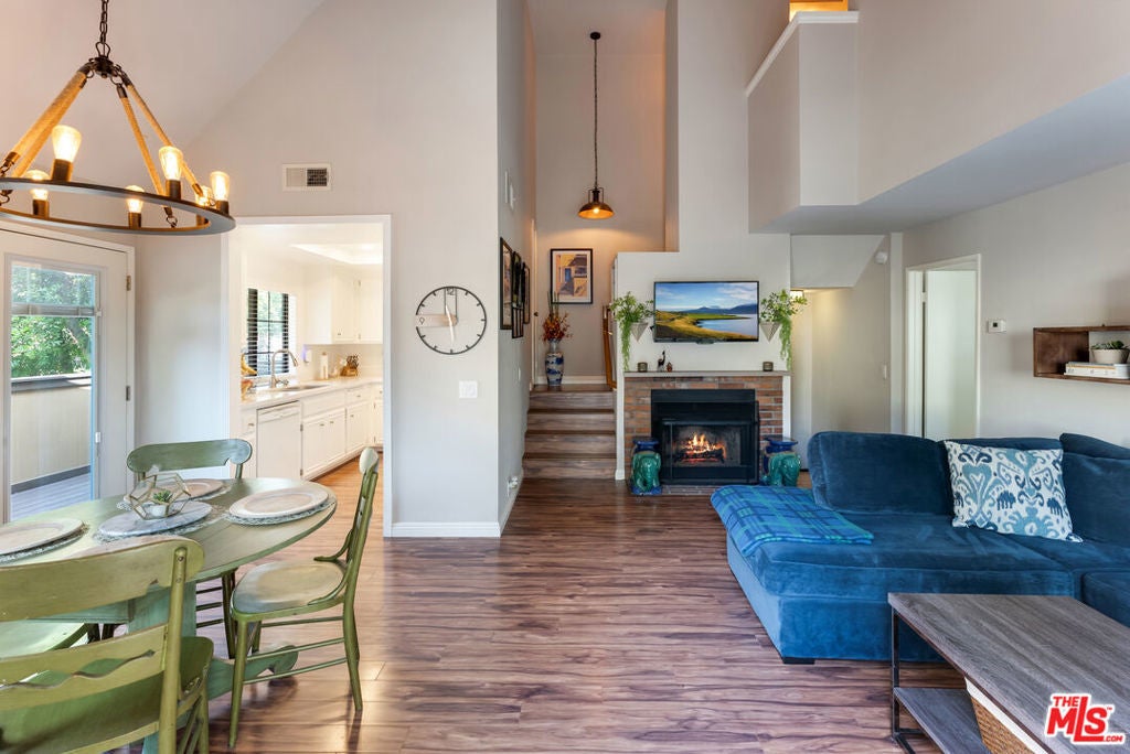 Photo of Listing #25581267