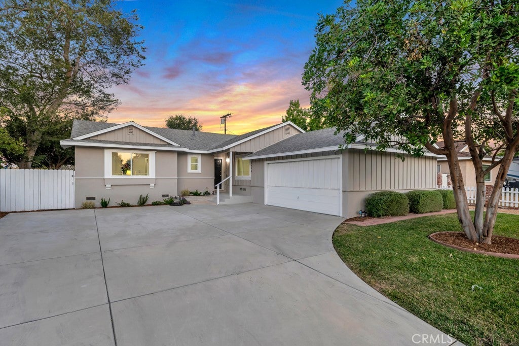 Photo of Listing #SR25187416