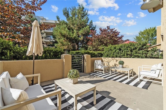 13123 Park Place 104, Hawthorne.