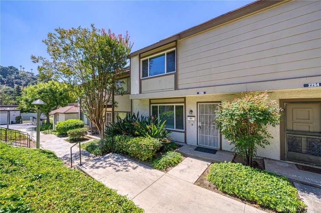 Photo of Listing #CV25188133