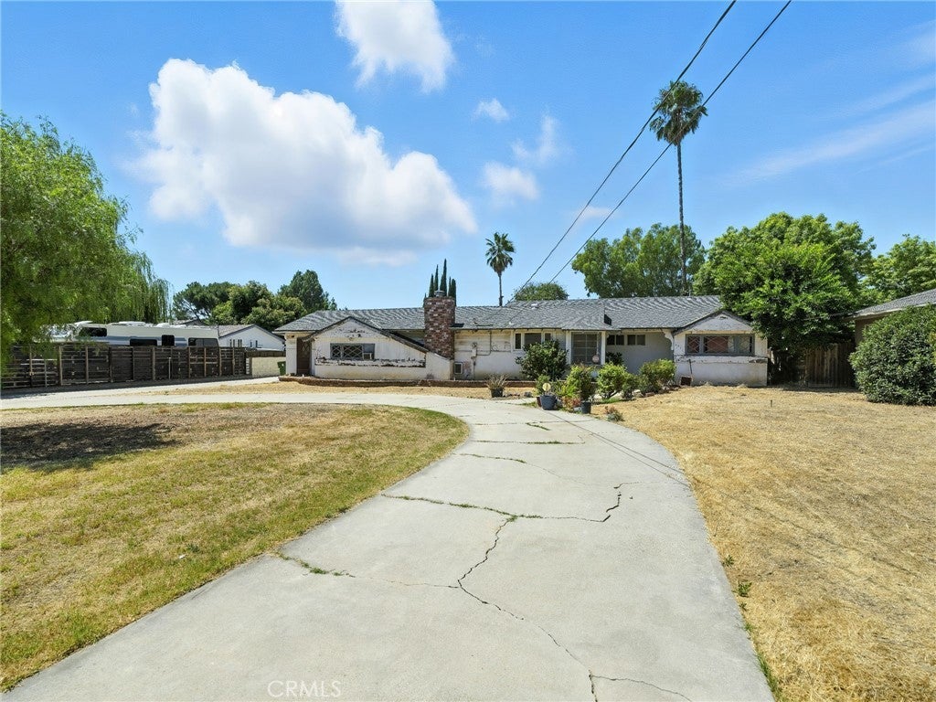 Photo of Listing #SR25186584