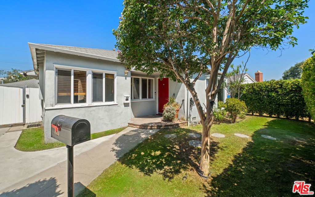 Photo of Listing #25580215