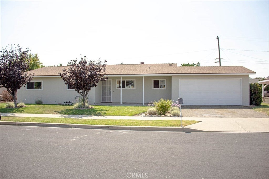 Photo of Listing #SR25184617