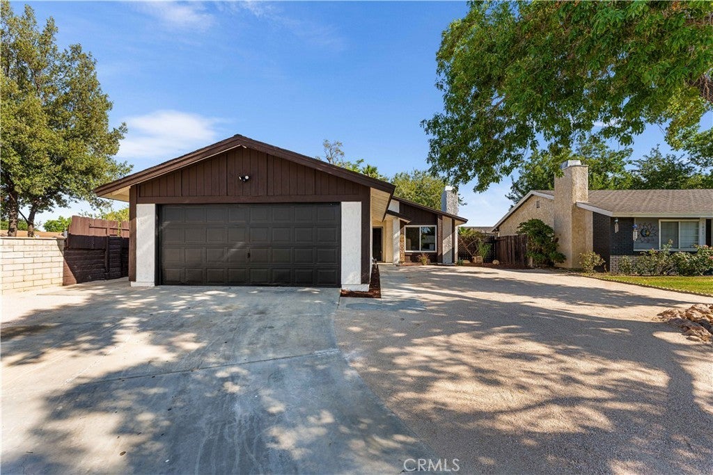 Photo of Listing #SR25168400