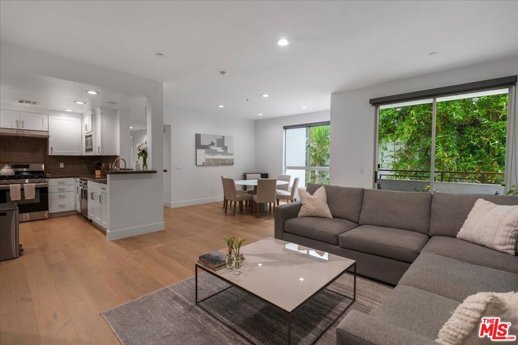 Photo of Listing #25580211