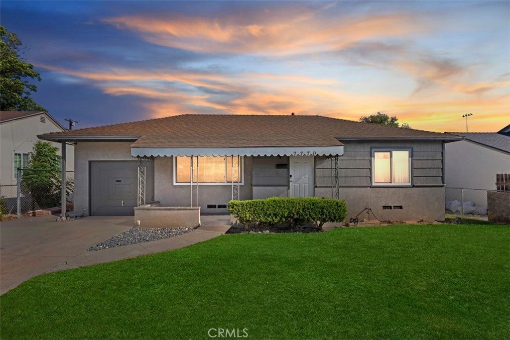 Photo of Listing #IV25186899