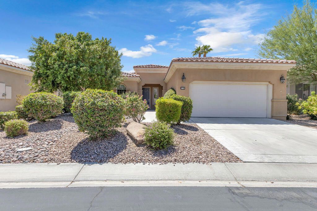 81183 Avenida Tres Lagunas, Indio
