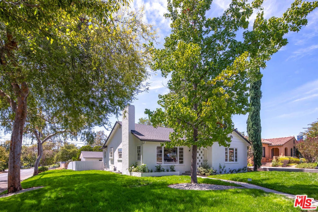 Photo of Listing #25581337