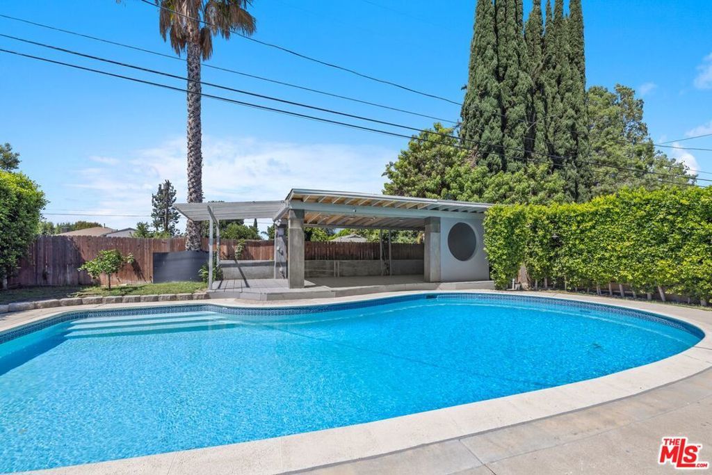 Photo of Listing #25580339