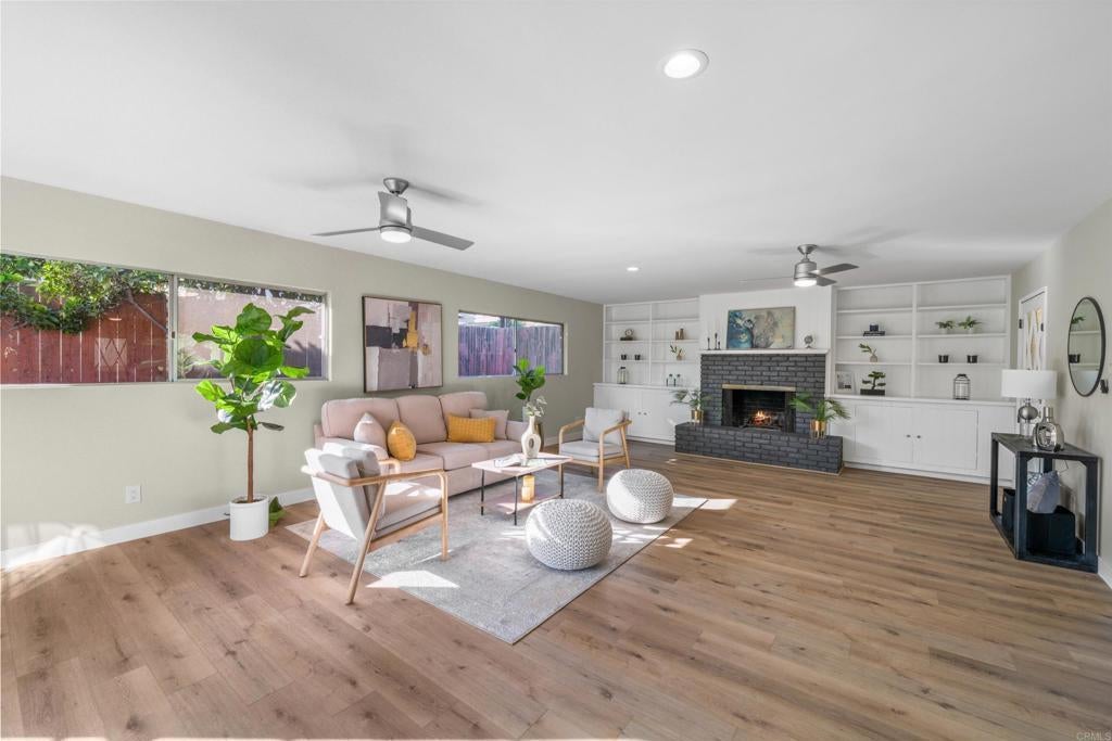 Photo of Listing #PTP2506392