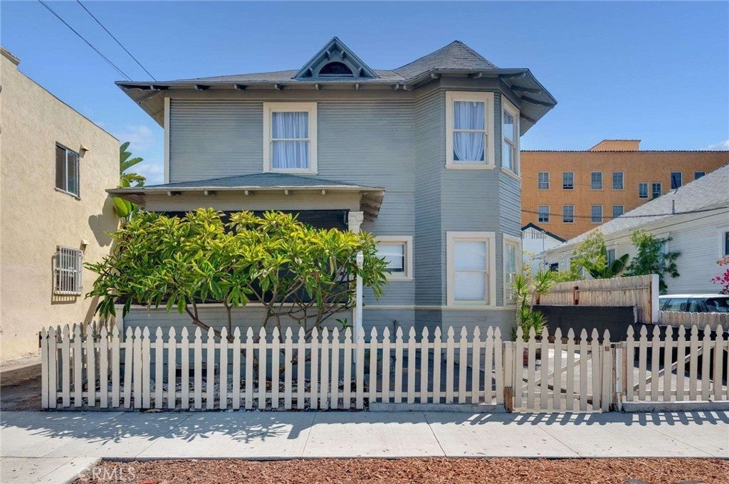 Photo of Listing #PW25189325