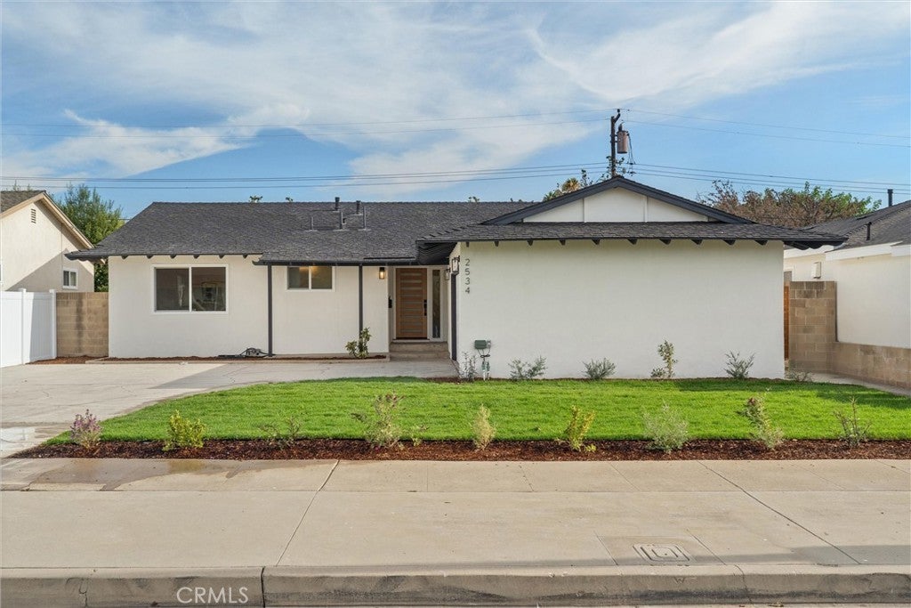 Photo of Listing #OC25189161