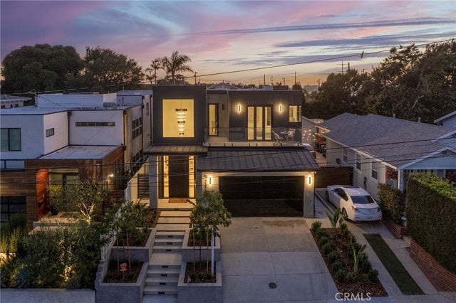 3609 Oak Avenue, Manhattan Beach.