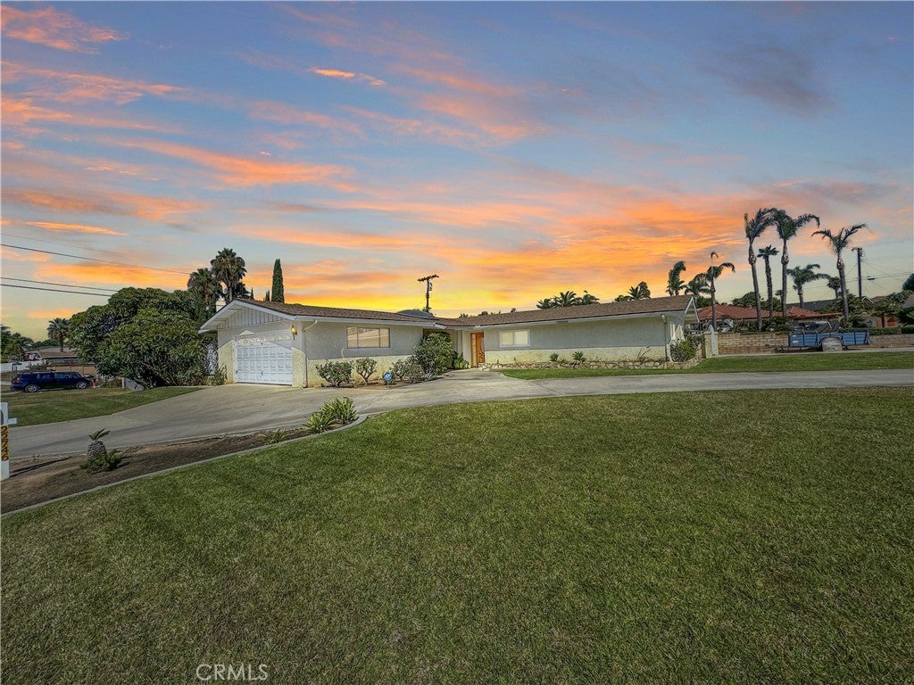 Photo of Listing #IV25189399