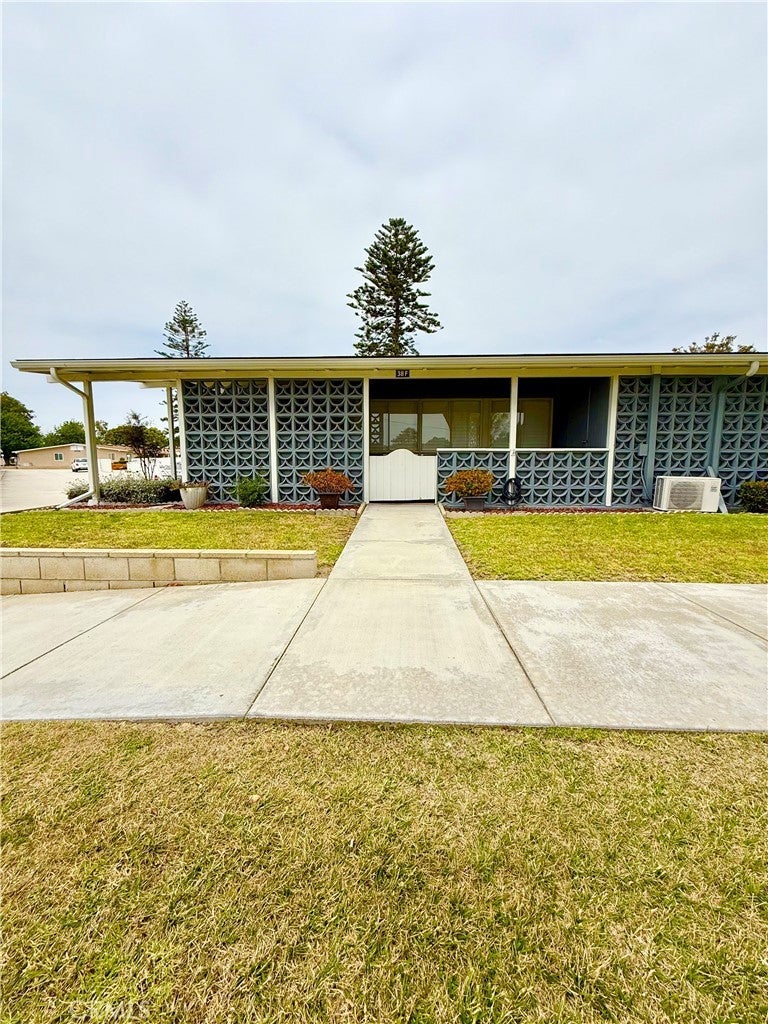 Photo of Listing #OC25186388