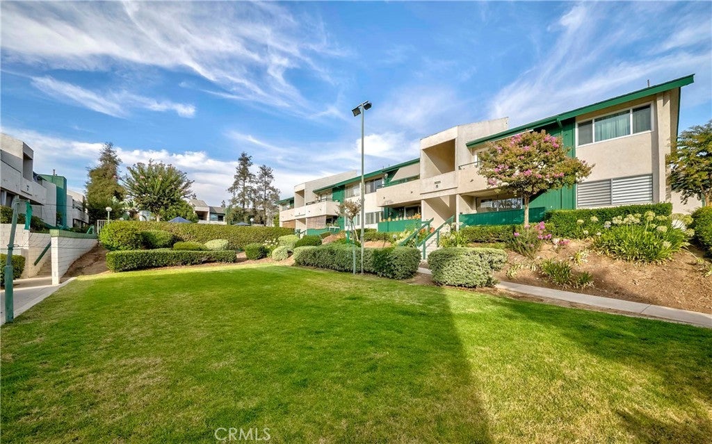 Photo of Listing #PW25189282