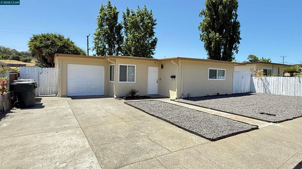 Photo of Listing #41109022