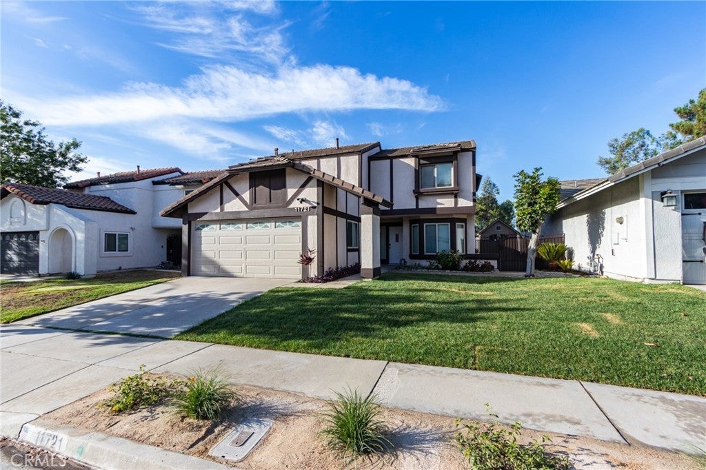 Photo of Listing #IV25189718