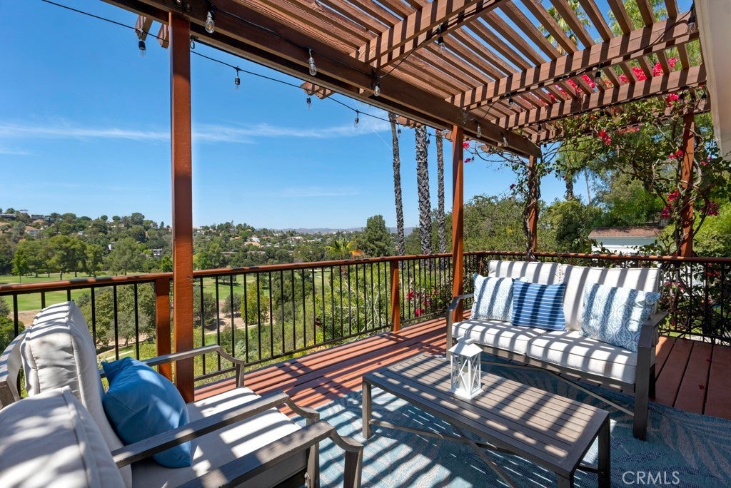 Photo of Listing #SR25188748