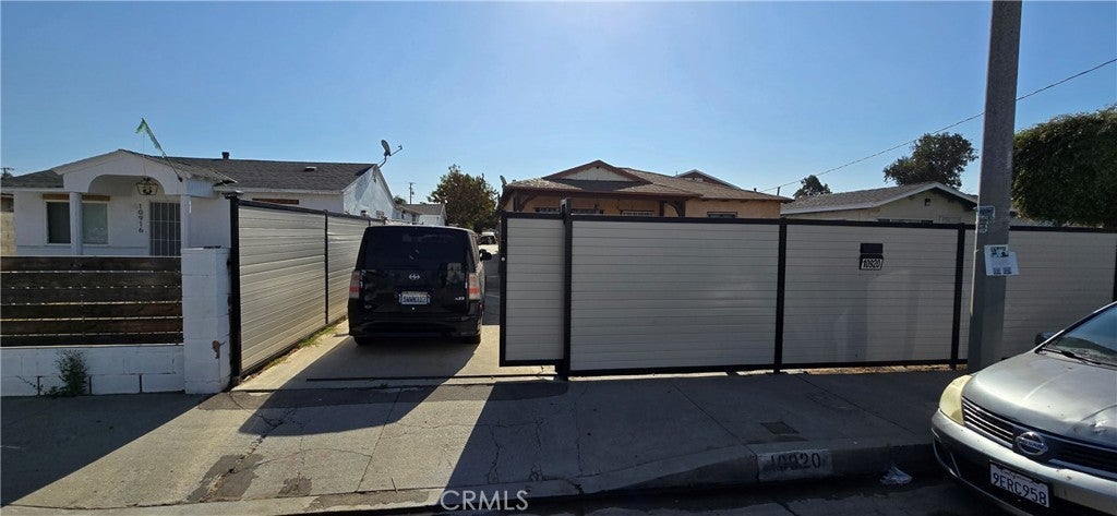 Photo of Listing #MB25189811