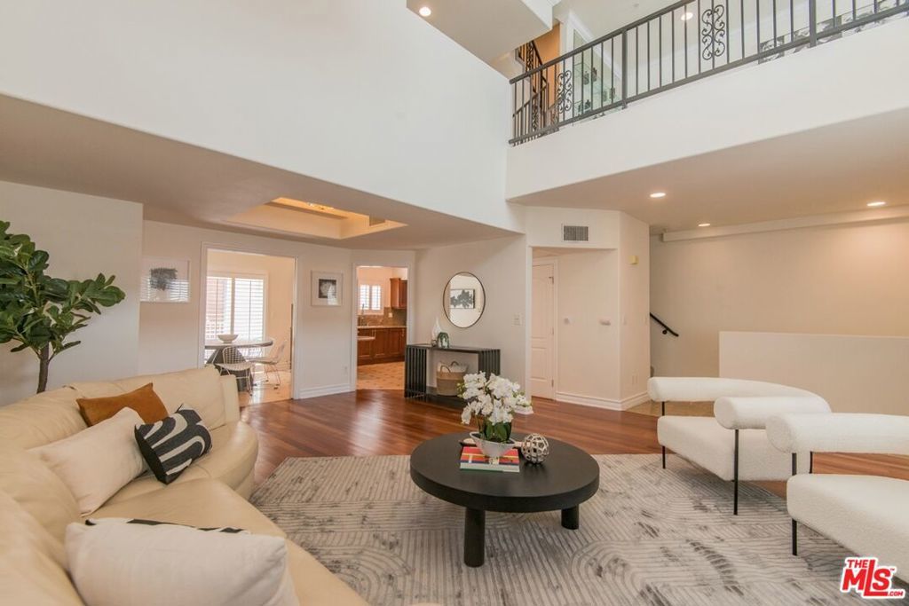 Photo of Listing #25581901