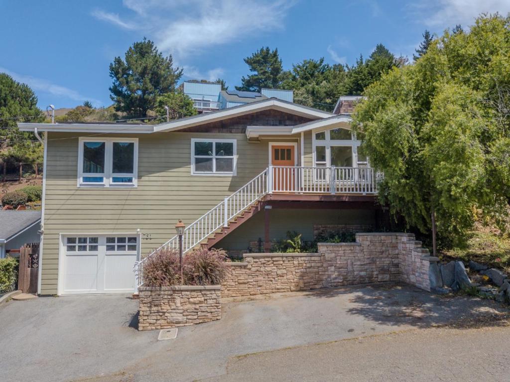 Photo of Listing #ML82018995