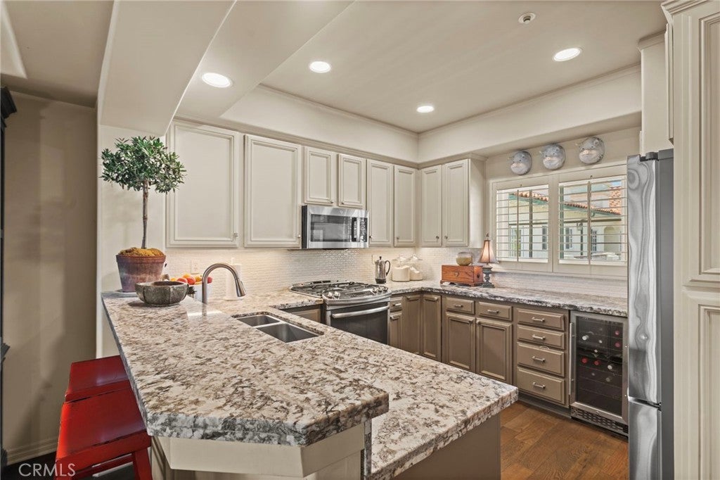 Photo of Listing #OC25190104